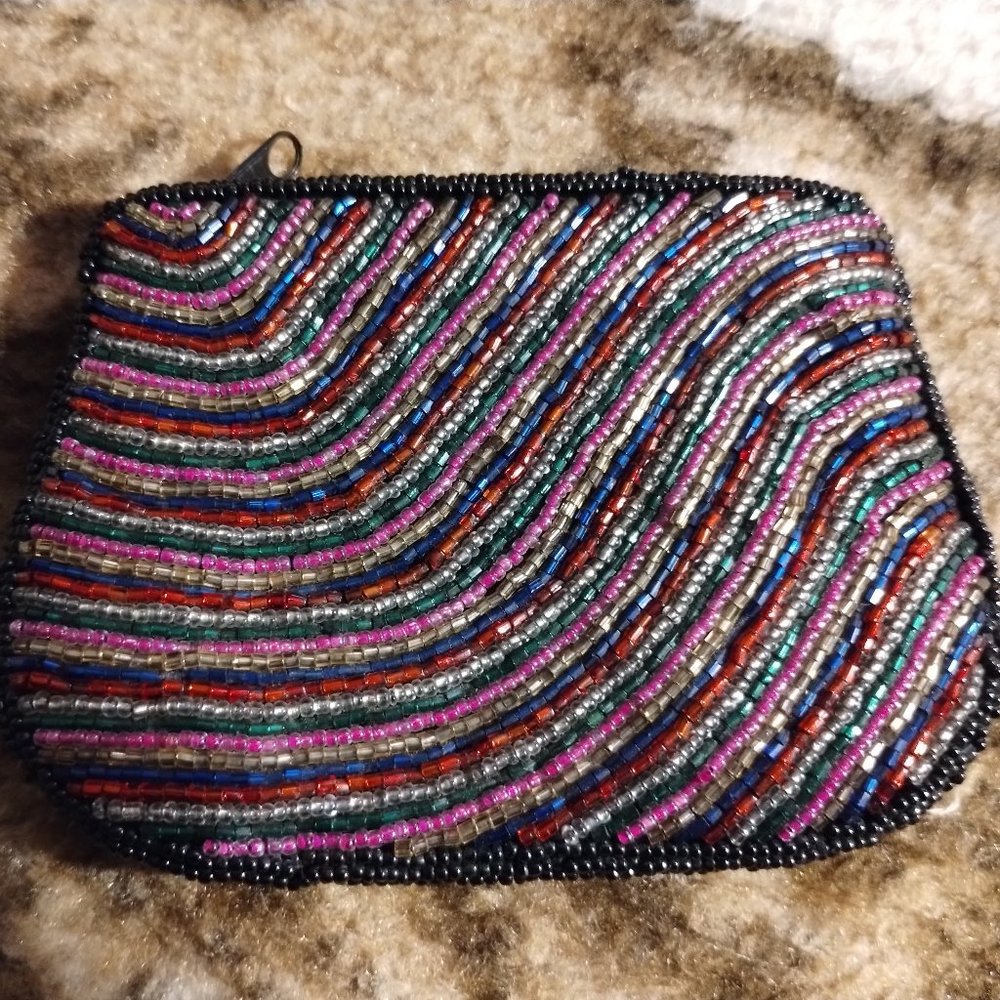 Beautiful Vintage Beaded 2 Tone Coin Purse
